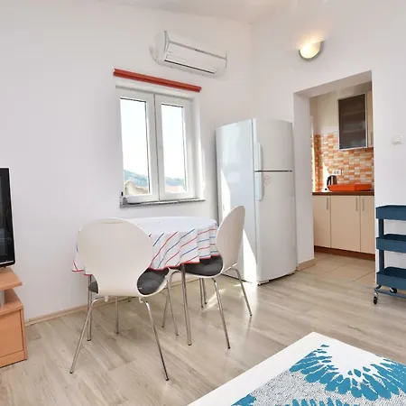 Apartments Pasko Primosten Exterior photo